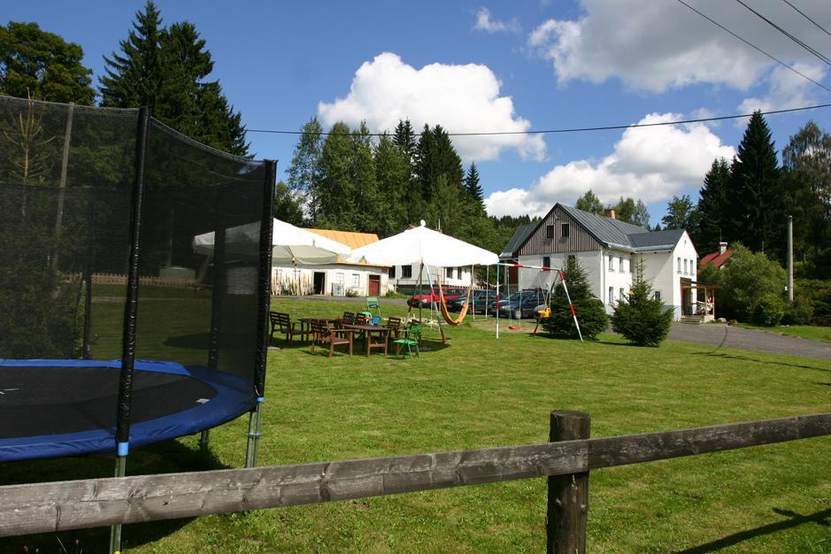 Jeleni Chata Skladanka Lučany nad Nisou Exterior foto